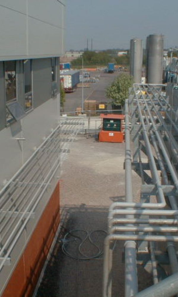 مواسير استانلس